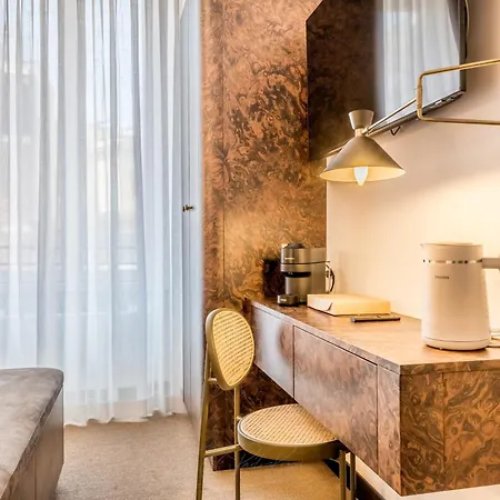 Sophia 94 Trastevere 게스트하우스 4*