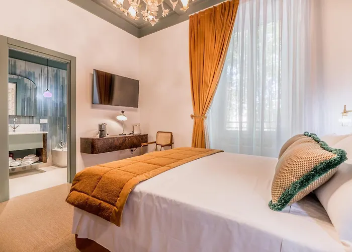 Sophia 94 Trastevere Roma